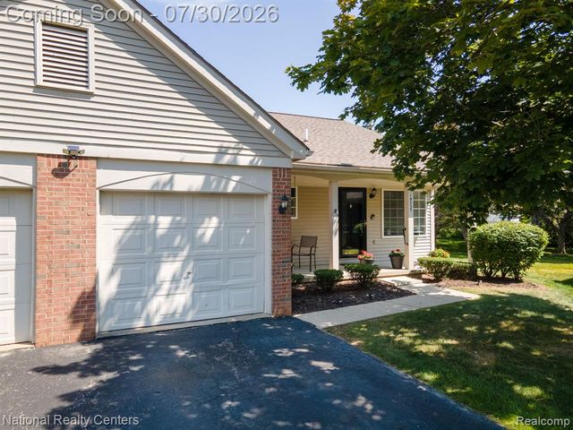 19337 Mandarin Drive, Roseville, MI 48066