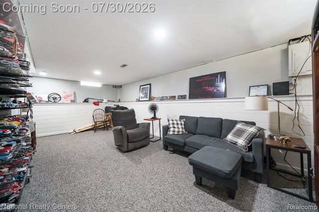 19337 Mandarin Drive, Roseville, MI 48066