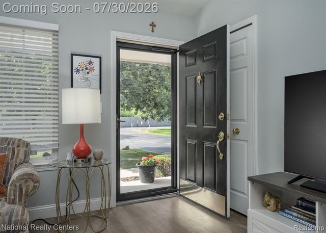 19337 Mandarin Drive, Roseville, MI 48066