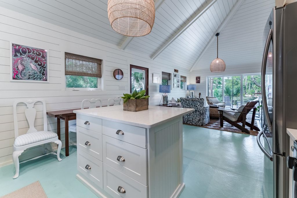 Image 17 of property listing at 1 Red Sunset Lane, Folly Beach, SC 29439