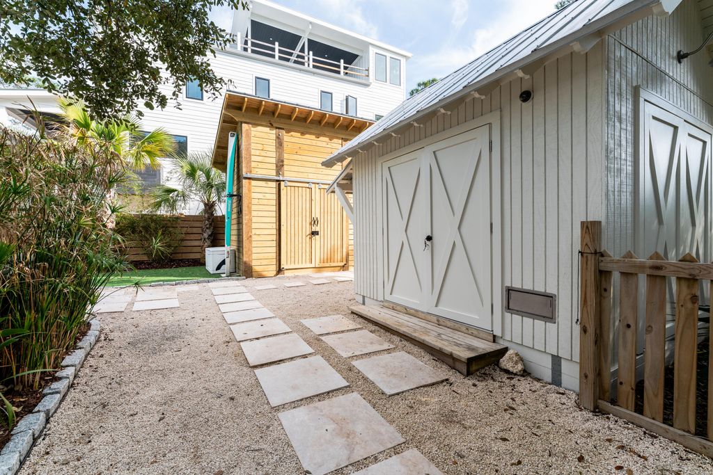 Image 37 of property listing at 1 Red Sunset Lane, Folly Beach, SC 29439