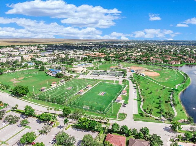 9411 S Belfort Cir 208, Tamarac, FL 33321