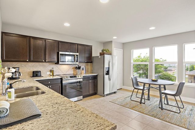 128 Alamosa Creek LN, Georgetown, TX 78633