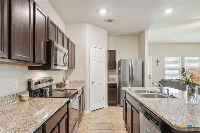 6106 Sally Ride Lane, Killeen, TX 76543