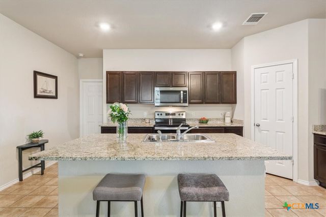6106 Sally Ride Lane, Killeen, TX 76543