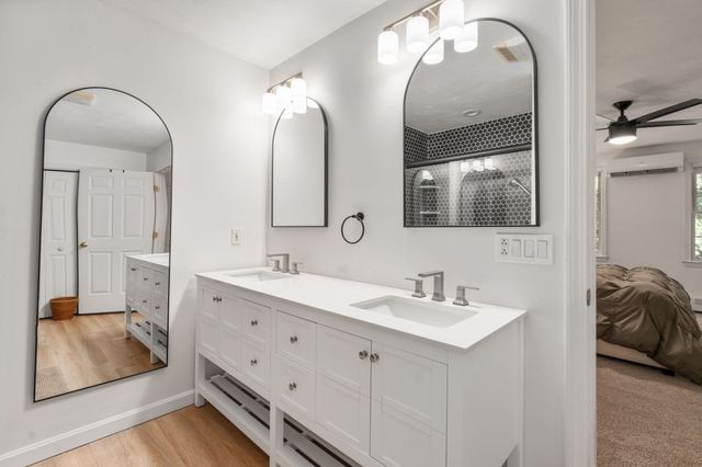53 E Baylies Road, Charlton, MA 01507