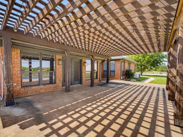 601 County Road 3525, Paradise, TX 76073