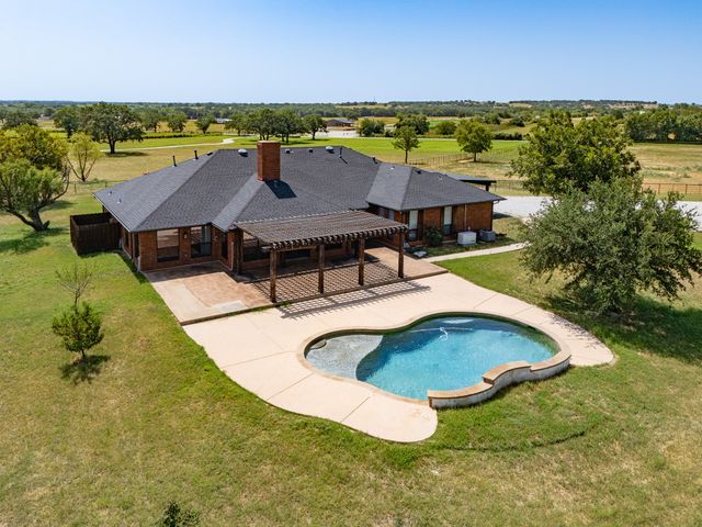 601 County Road 3525, Paradise, TX 76073