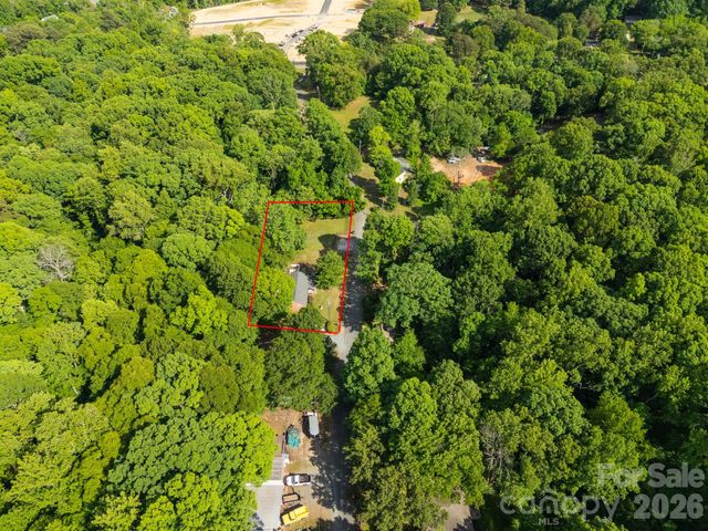 6517 Riverine Drive, Charlotte, NC 28216