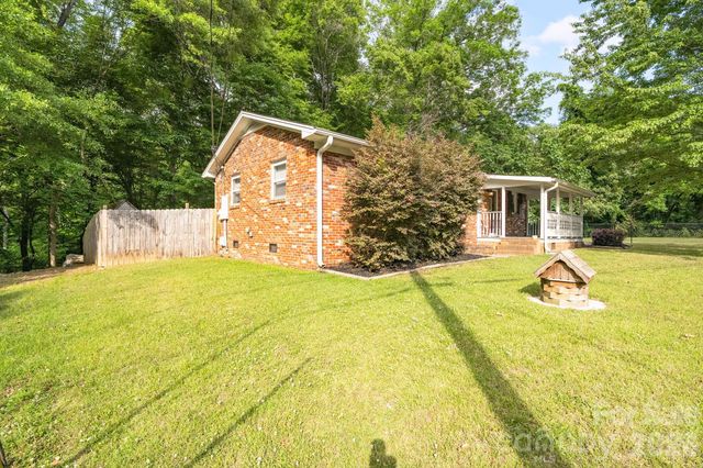 6517 Riverine Drive, Charlotte, NC 28216