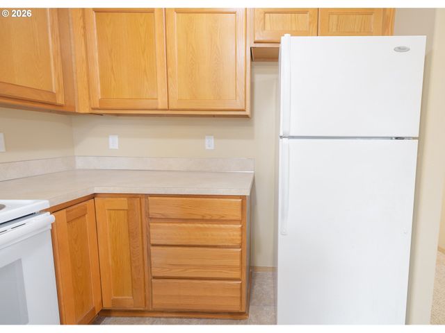 2047 Se HUCKLEBERRY Ave, Warrenton, OR 97146