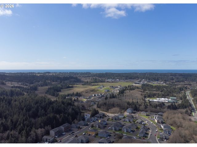 2047 Se HUCKLEBERRY Ave, Warrenton, OR 97146