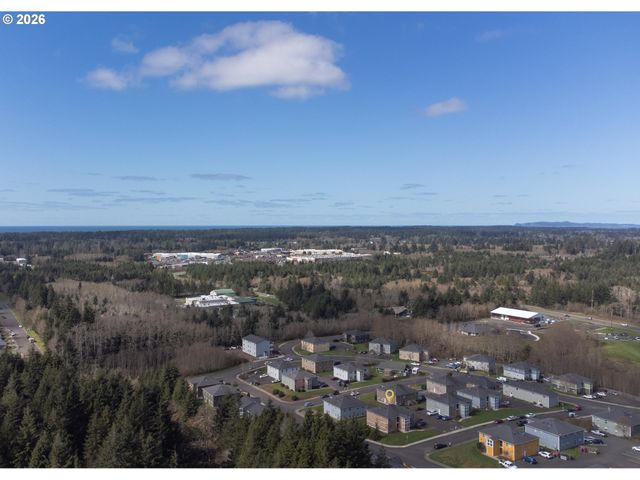 2047 Se HUCKLEBERRY Ave, Warrenton, OR 97146