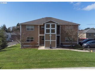 2047 Se HUCKLEBERRY Ave, Warrenton, OR 97146