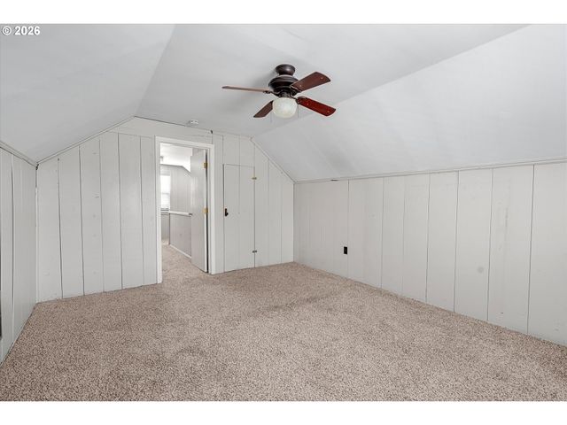 4933 N YALE St, Portland, OR 97203