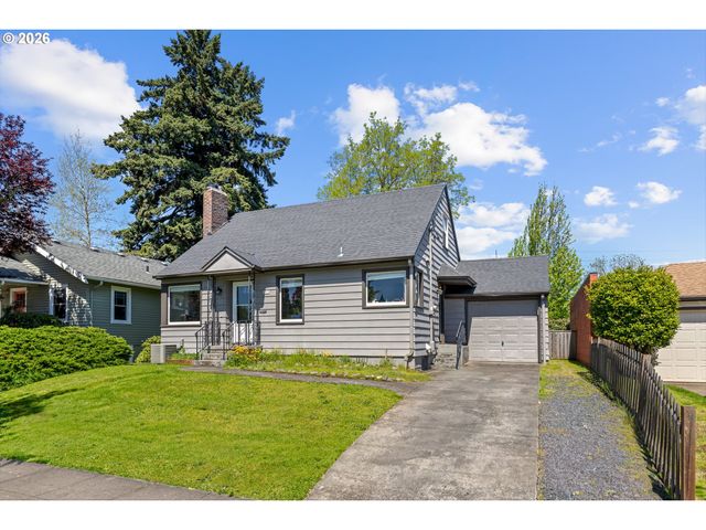 4933 N YALE St, Portland, OR 97203