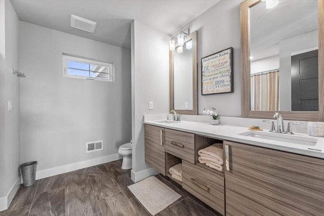 3105 Mendota COURT, Summit, WI 53066
