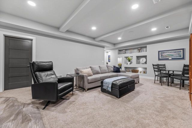 3105 Mendota COURT, Summit, WI 53066