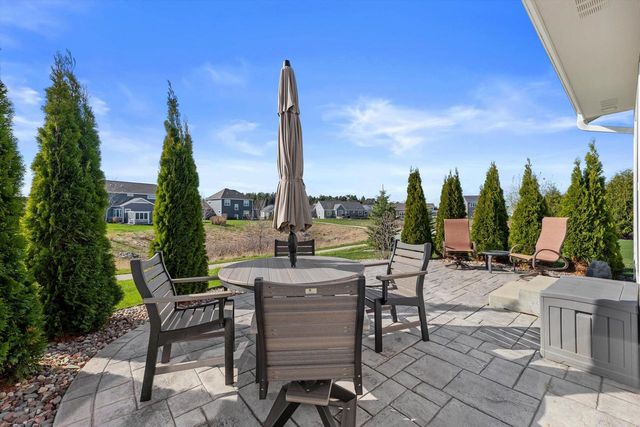 3105 Mendota COURT, Summit, WI 53066
