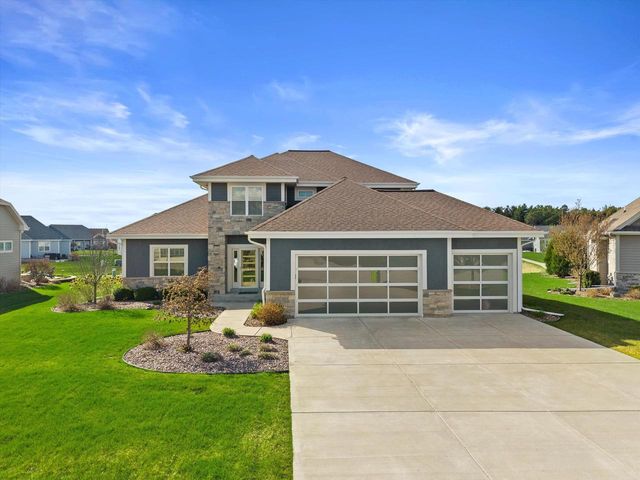 3105 Mendota COURT, Summit, WI 53066