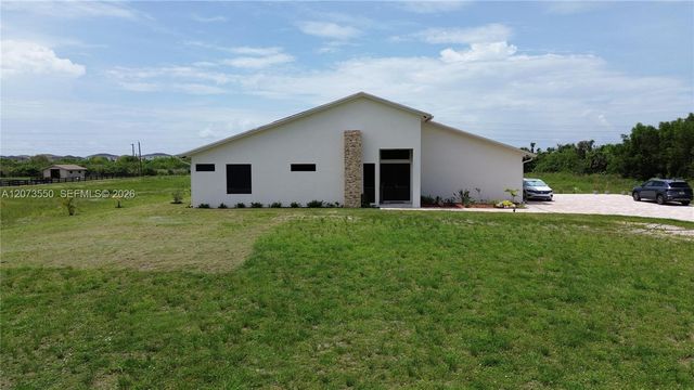 19860 Skyhawk Lane, Loxahatchee, FL 33470