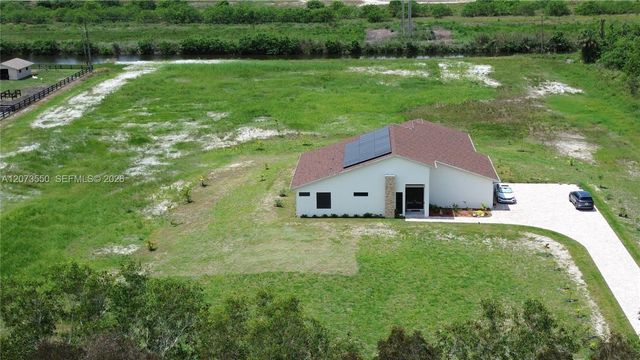 19860 Skyhawk Lane, Loxahatchee, FL 33470