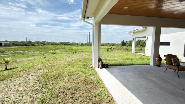 19860 Skyhawk Lane, Loxahatchee, FL 33470