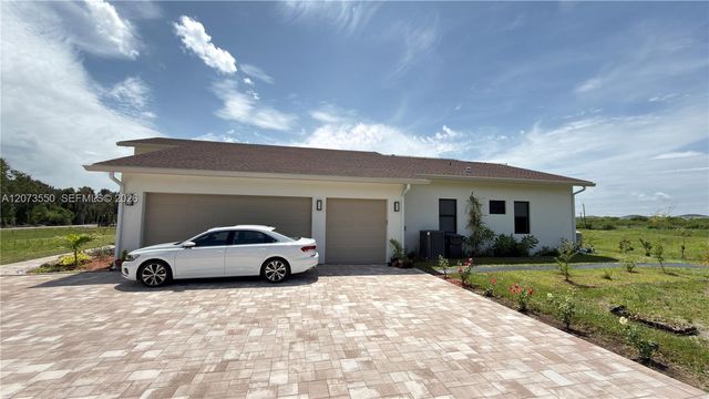 19860 Skyhawk Lane, Loxahatchee, FL 33470