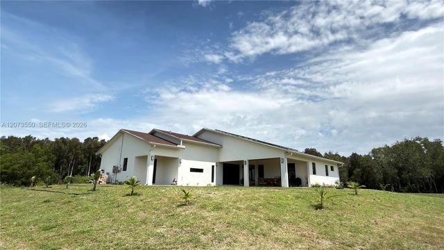 19860 Skyhawk Lane, Loxahatchee, FL 33470
