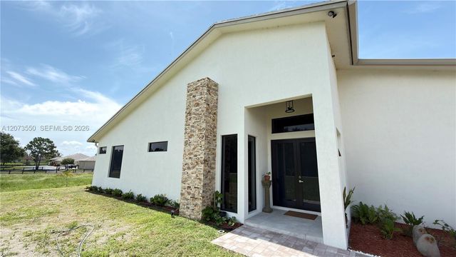 19860 Skyhawk Lane, Loxahatchee, FL 33470