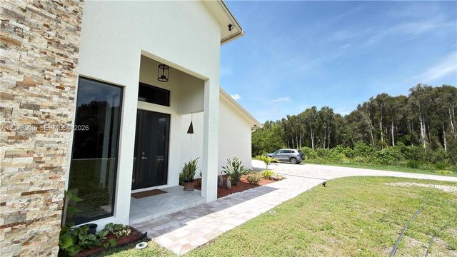 19860 Skyhawk Lane, Loxahatchee, FL 33470