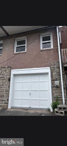 245 COPLEY RD, Upper Darby, PA 19082