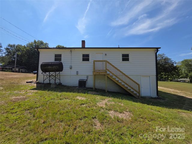 1034 Patton Avenue, Albemarle, NC 28001