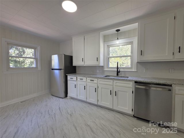1034 Patton Avenue, Albemarle, NC 28001