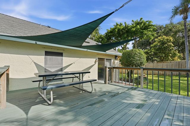 19 MISTY MEADOW Drive, Boynton Beach, FL 33436