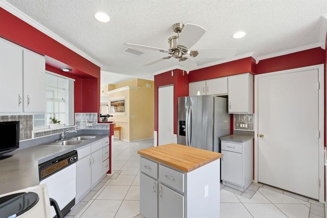 19 MISTY MEADOW Drive, Boynton Beach, FL 33436