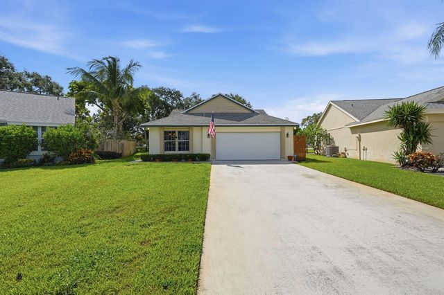 19 MISTY MEADOW Drive, Boynton Beach, FL 33436