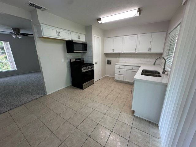 314 W Shaw Street, Duncanville, TX 75137