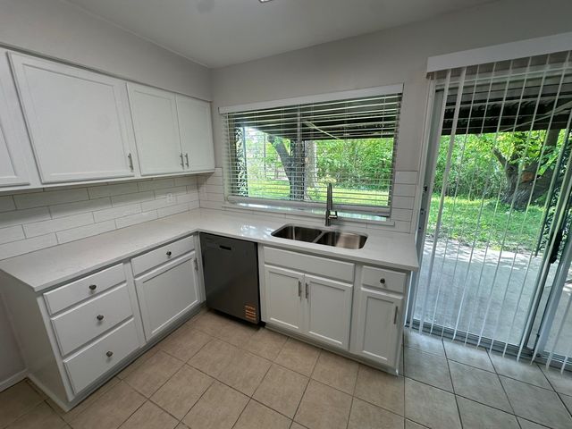 314 W Shaw Street, Duncanville, TX 75137