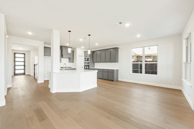145 Fireberry Drive, Glenn Heights, TX 75154