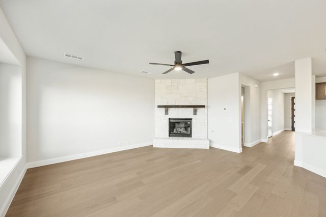 145 Fireberry Drive, Glenn Heights, TX 75154