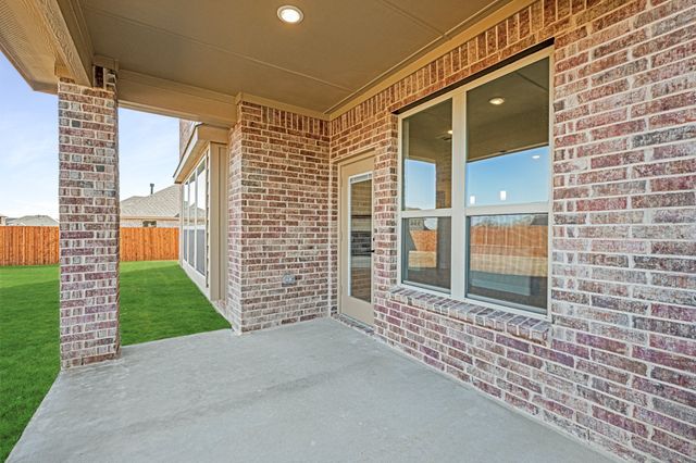 145 Fireberry Drive, Glenn Heights, TX 75154