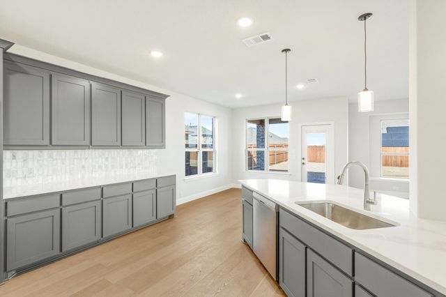 145 Fireberry Drive, Glenn Heights, TX 75154