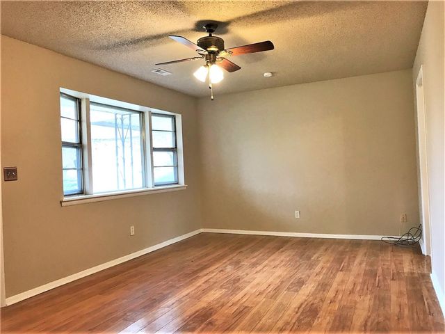 1304 Sunset Drive, Rogers, AR 72756