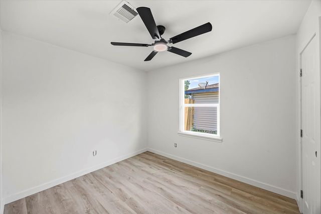 2509 Thomas Avenue, Pasadena, TX 77506