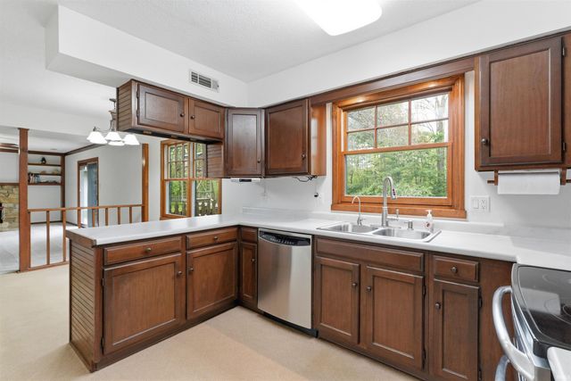 4627 Merriam Creek Drive, Fort Wayne, IN 46816