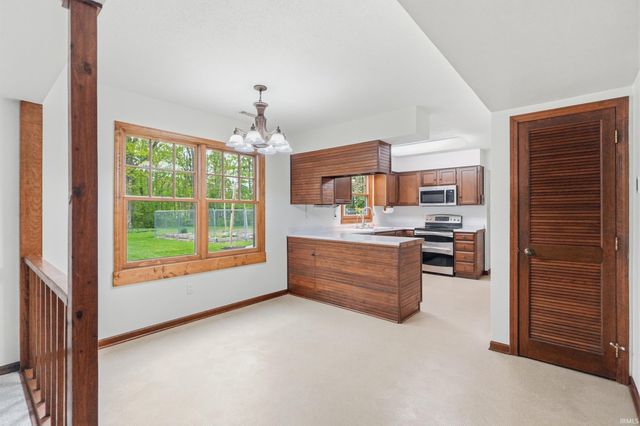4627 Merriam Creek Drive, Fort Wayne, IN 46816