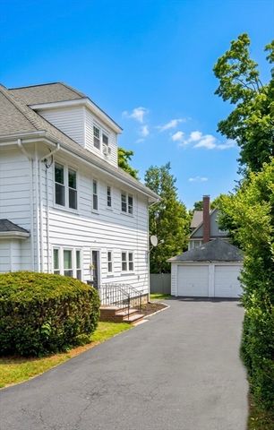14 Hammondswood 2, Newton, MA 02467