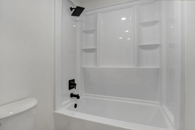 2145 E Shady Glen Drive, Springfield, MO 65804