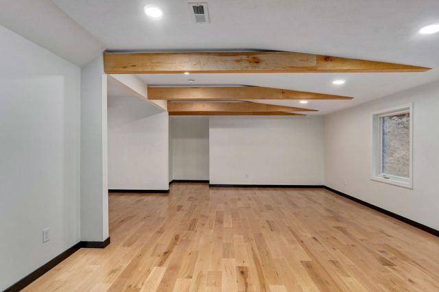 2145 E Shady Glen Drive, Springfield, MO 65804